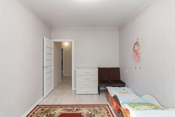 Продам двухкомнатную (2-комн.) квартиру, Георгия Величко ул, 9, Ханты-Мансийск г