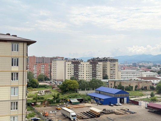 Продам трехкомнатную (3-комн.) квартиру, Шарданова ул, 48, Нальчик г