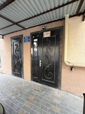 Продам трехкомнатную (3-комн.) квартиру, Шарданова ул, 48, Нальчик г