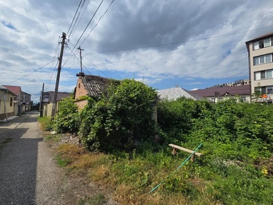 Продам участок 2,5 соток, ИЖС, сдт Стройдеталь тер, Нальчик г, 0 км от города