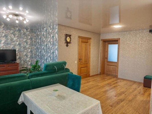 Продам двухкомнатную (2-комн.) квартиру, Таганрогская ул, 110, Ростов-на-Дону г