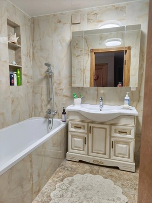 Продам двухкомнатную (2-комн.) квартиру, Таганрогская ул, 110, Ростов-на-Дону г