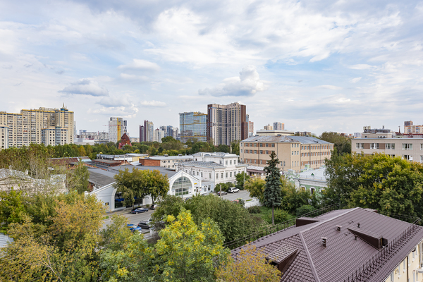 Продам трехкомнатную (3-комн.) квартиру, Степана Разина ул, 23, Екатеринбург г