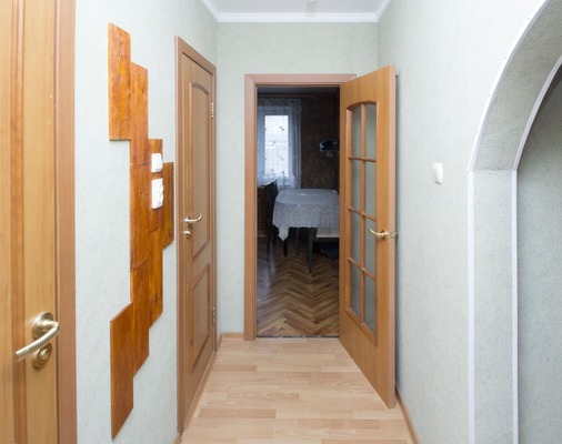 Продам трехкомнатную (3-комн.) квартиру, Сирина ул, 76, Ханты-Мансийск г