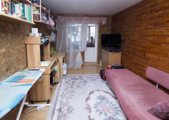 Продам трехкомнатную (3-комн.) квартиру, Сирина ул, 76, Ханты-Мансийск г