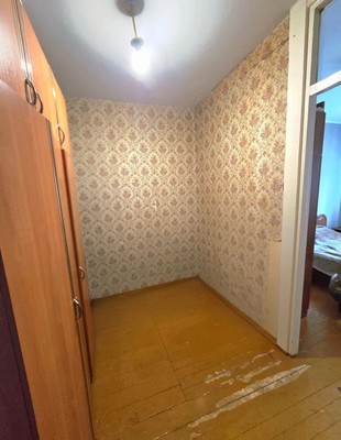 Продам двухкомнатную (2-комн.) квартиру, Восстания ул, 12, Казань г