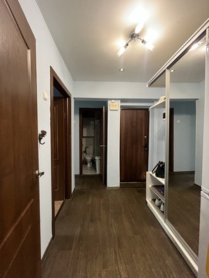 Продам двухкомнатную (2-комн.) квартиру, Врачебный проезд, 9, Москва г