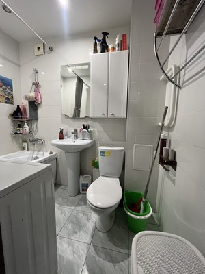 Продам двухкомнатную (2-комн.) квартиру, Врачебный проезд, 9, Москва г