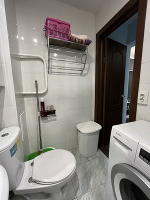 Продам двухкомнатную (2-комн.) квартиру, Врачебный проезд, 9, Москва г