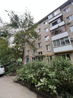 Продам двухкомнатную (2-комн.) квартиру, Врачебный проезд, 9, Москва г