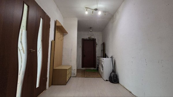 Продам трехкомнатную (3-комн.) квартиру, Луговой проезд, 8к1, Москва г