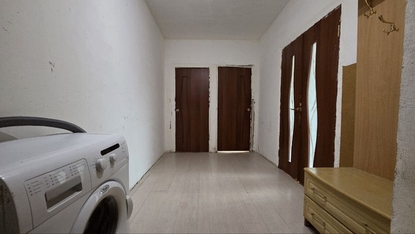 Продам трехкомнатную (3-комн.) квартиру, Луговой проезд, 8к1, Москва г