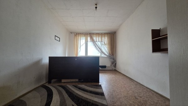 Продам трехкомнатную (3-комн.) квартиру, Луговой проезд, 8к1, Москва г