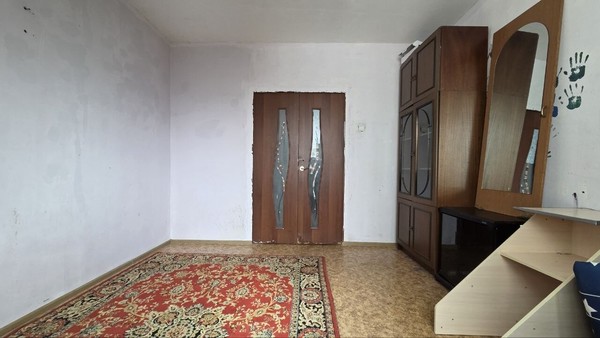 Продам трехкомнатную (3-комн.) квартиру, Луговой проезд, 8к1, Москва г