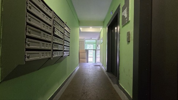 Продам трехкомнатную (3-комн.) квартиру, Луговой проезд, 8к1, Москва г