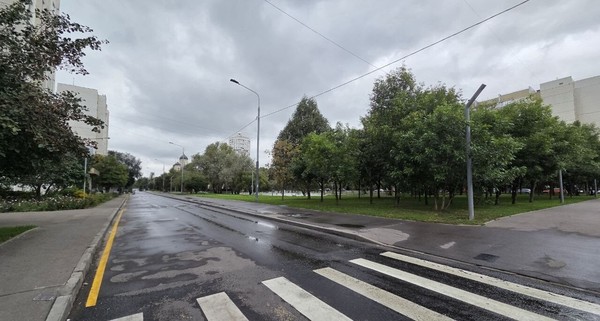 Продам трехкомнатную (3-комн.) квартиру, Луговой проезд, 8к1, Москва г