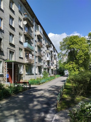 Продам двухкомнатную (2-комн.) квартиру, Ленинградская ул, 70к2, Песочный п