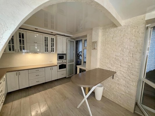 Продам трехкомнатную (3-комн.) квартиру, И.Г.Лексина ул, 54, Симферополь г