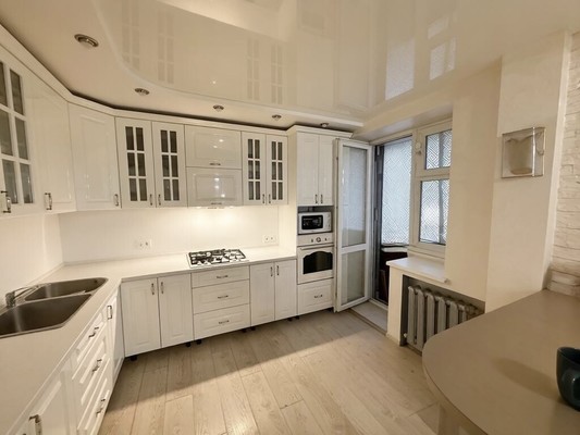 Продам трехкомнатную (3-комн.) квартиру, И.Г.Лексина ул, 54, Симферополь г