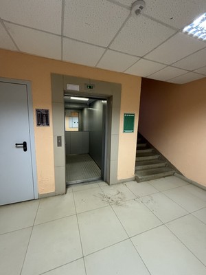 Продам однокомнатную (1-комн.) квартиру, Колхозная ул, 14, Сыктывкар г