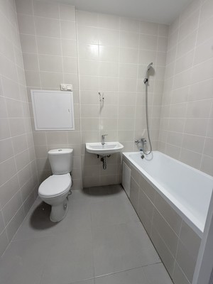 Продам трехкомнатную (3-комн.) квартиру, Куприна пр-кт, 15, Сосенское п