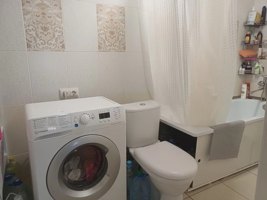 Продам двухкомнатную (2-комн.) квартиру, Профсоюзная ул, 92, Ростов-на-Дону г