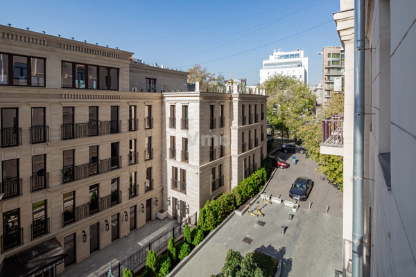 Продам двухкомнатную (2-комн.) квартиру, Газетный пер, 13 2, Москва г
