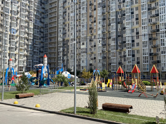 Продам трехкомнатную (3-комн.) квартиру, Стабильная ул, 3, Ростов-на-Дону г