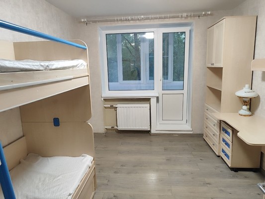 Сдам трехкомнатную (3-комн.) квартиру, Буренина ул, 1к1, Санкт-Петербург г