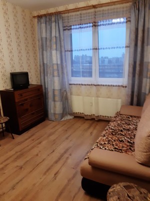 Сдам однокомнатную (1-комн.) квартиру, Охтинская аллея, 14, Мурино п