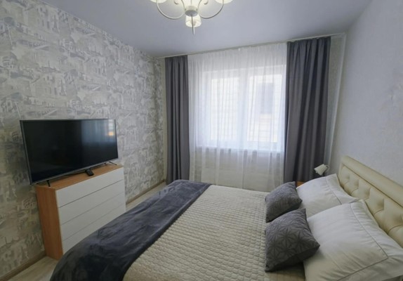 Продам двухкомнатную (2-комн.) квартиру, Крылова ул, 13к2, Анапа г