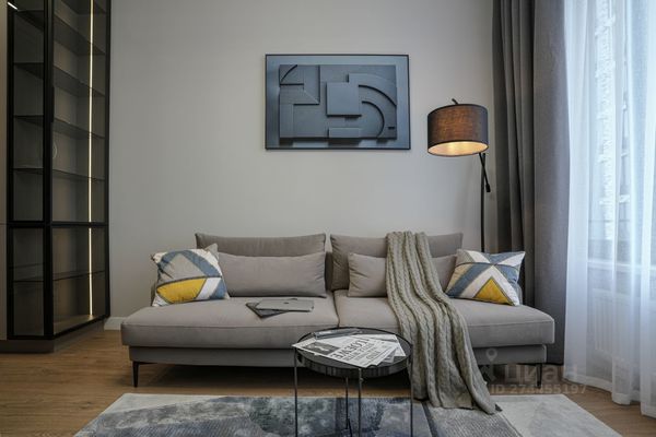 Продам трехкомнатную (3-комн.) квартиру, Новоданиловская наб, 8к1, Москва г