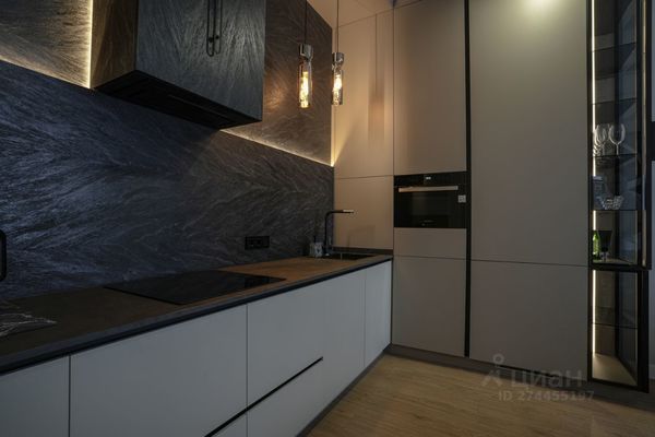 Продам трехкомнатную (3-комн.) квартиру, Новоданиловская наб, 8к1, Москва г