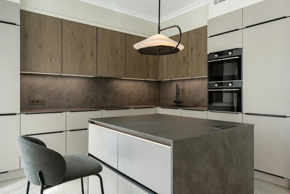 Продам трехкомнатную (3-комн.) квартиру, Янковского ул, 1к2, Москва г