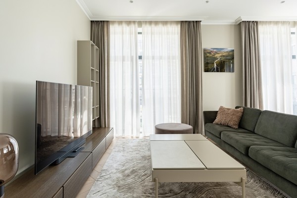 Продам трехкомнатную (3-комн.) квартиру, Янковского ул, 1к2, Москва г