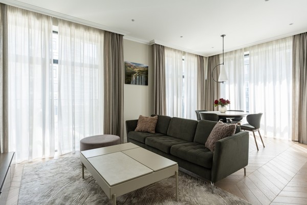 Продам трехкомнатную (3-комн.) квартиру, Янковского ул, 1к2, Москва г