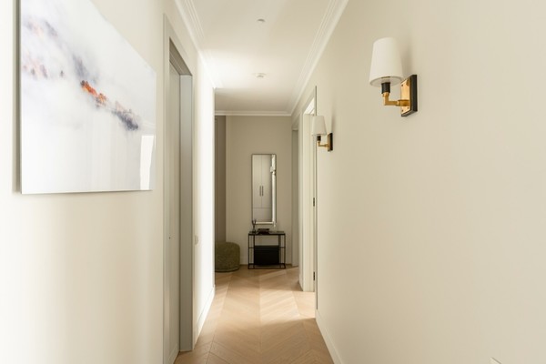 Продам трехкомнатную (3-комн.) квартиру, Янковского ул, 1к2, Москва г
