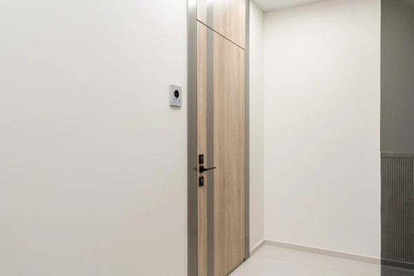 Продам трехкомнатную (3-комн.) квартиру, Янковского ул, 1к2, Москва г