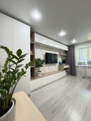 Продам трехкомнатную (3-комн.) квартиру, Лесная ул, 20, Руэм п