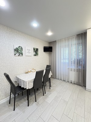 Продам трехкомнатную (3-комн.) квартиру, Лесная ул, 20, Руэм п