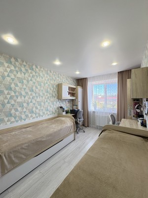 Продам трехкомнатную (3-комн.) квартиру, Лесная ул, 20, Руэм п