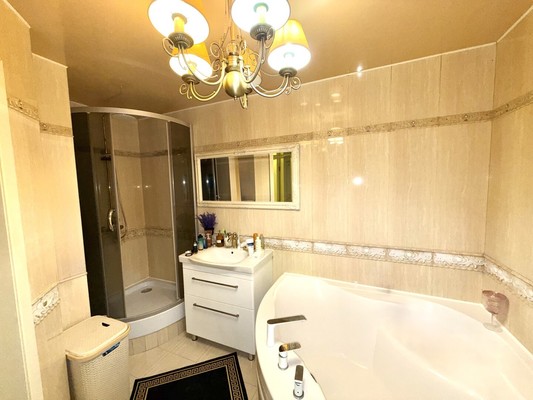 Продам трехкомнатную (3-комн.) квартиру, И.Г.Лексина ул, 54, Симферополь г
