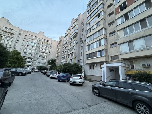 Продам трехкомнатную (3-комн.) квартиру, И.Г.Лексина ул, 54, Симферополь г