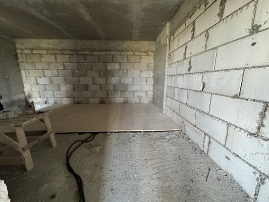 Продам трехкомнатную (3-комн.) квартиру, Дмитровская ул, 6А, Базарово д