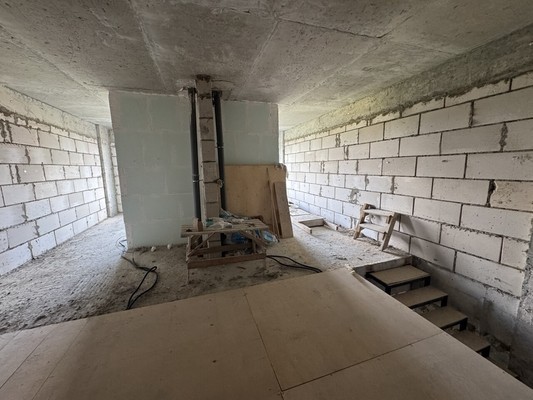Продам трехкомнатную (3-комн.) квартиру, Дмитровская ул, 6А, Базарово д
