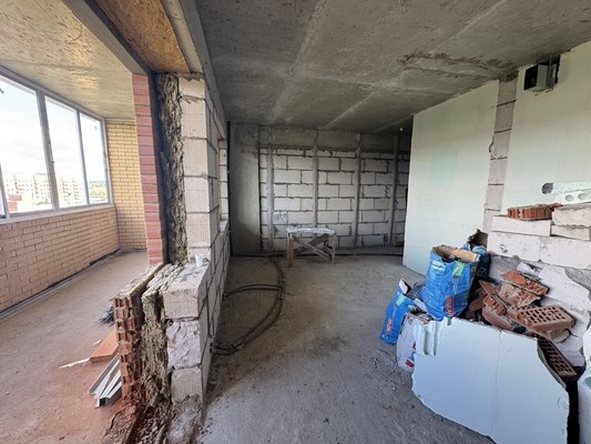 Продам трехкомнатную (3-комн.) квартиру, Дмитровская ул, 6А, Базарово д