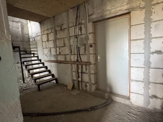 Продам трехкомнатную (3-комн.) квартиру, Дмитровская ул, 6А, Базарово д
