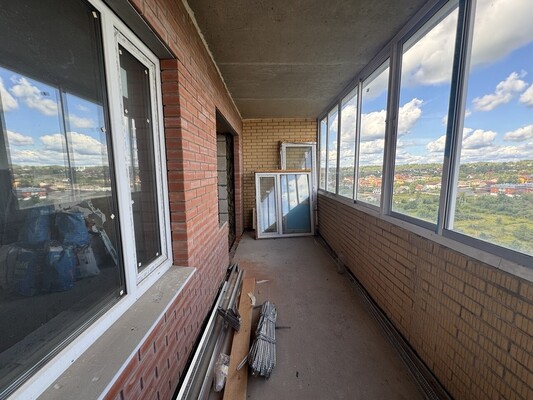 Продам трехкомнатную (3-комн.) квартиру, Дмитровская ул, 6А, Базарово д