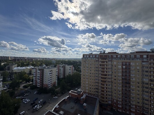 Продам трехкомнатную (3-комн.) квартиру, Дмитровская ул, 6А, Базарово д