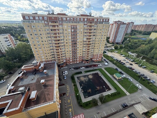 Продам трехкомнатную (3-комн.) квартиру, Дмитровская ул, 6А, Базарово д